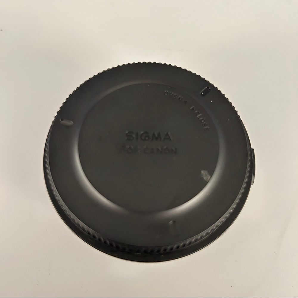 Sigma for Canon Mount Converter MC-11 For Use With Canon SGV Lenses for Sony E - Picture 2 of 6